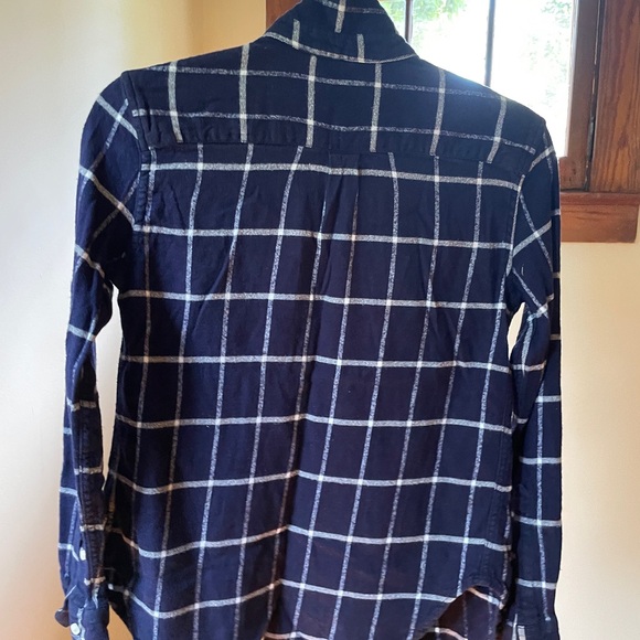 Gap Tops - Picture 4 of 6